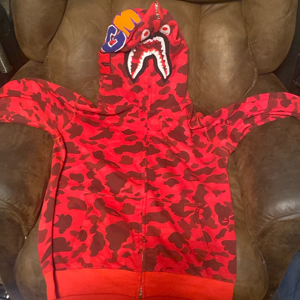 Red bathing ape hoodie used no wear and tear good condition